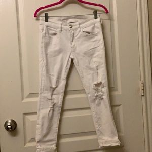 UEC American Eagle white distressed jeans size 2